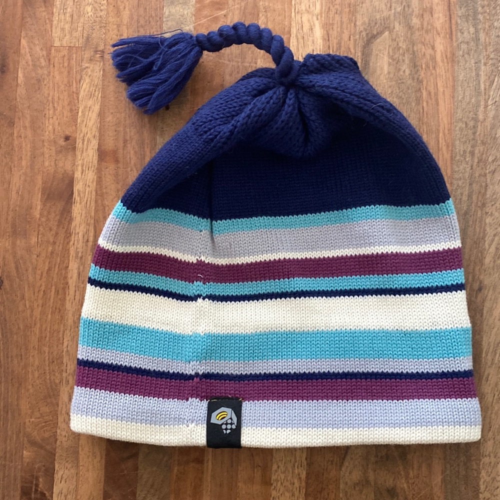 Mountain Hardwear Beanie Navy with stripes and tassel